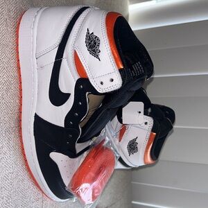 Jordan 1 Electric Orange